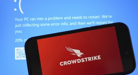 Sự cố màn hình xanh CrowdStrike và tác động tiêu cực đến kinh tế toàn cầu