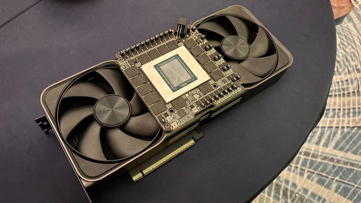 gpu rtx 5090d gay sot tai trung quoc 4