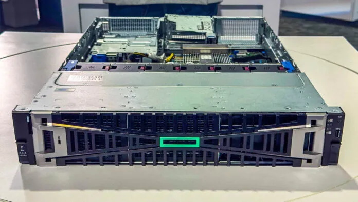 hpe cong bo dl325 gen12 va dl345 gen12 tai hpe discover 5