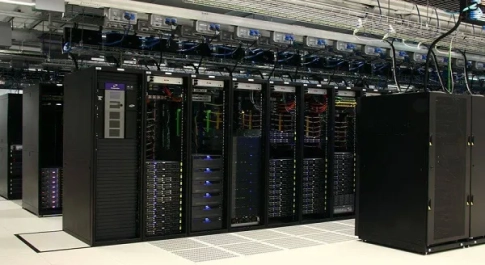 Bài toán chi phí - Thuê hay sở hữu server sẽ lợi hơn?