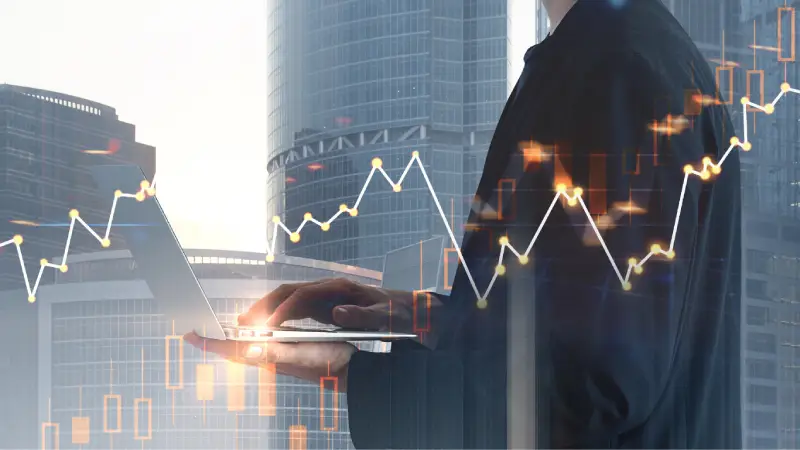 Khi Nào Doanh Nghiệp Nên Thuê IT Manager Thay Vì Tuyển Nhân Sự Nội Bộ?
